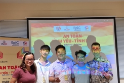 Các buổi Talk Show chia sẻ kiến thức tìm hiểu về HIV/AIDS cùng các bạn trong cộng đồng LGBT và các sinh viên