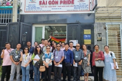  Đoàn cán bộ FHI 360 và dự án EpiC tại Nepal đến tham quan chia sẽ kinh nghiệm cùng Sài Gòn Pride.